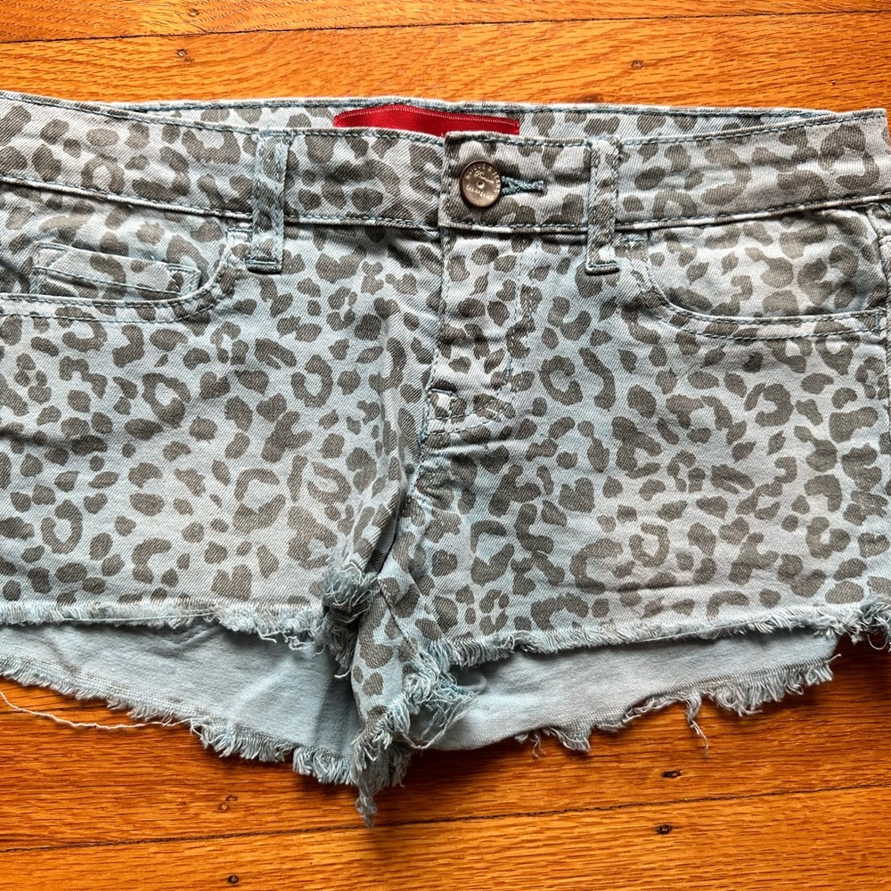 Akira Chicago shorts 🩳